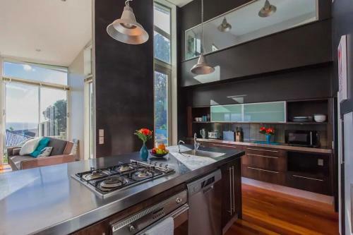 Exclusive Sanctuary On The West Coast