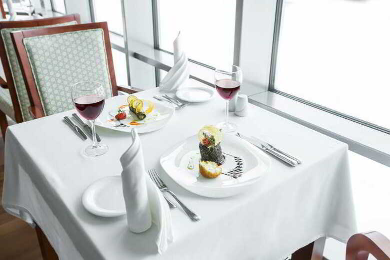 Dedeman Oskemen Tavros Hotel