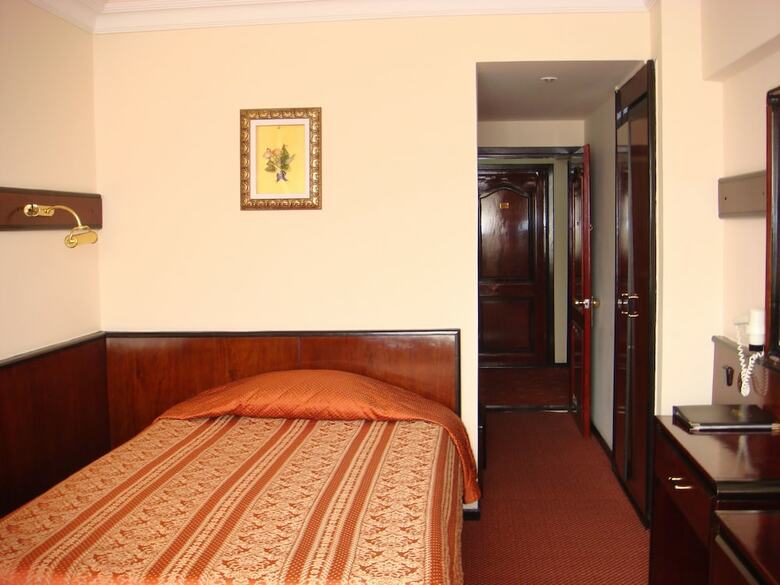 Hotel Otrar
