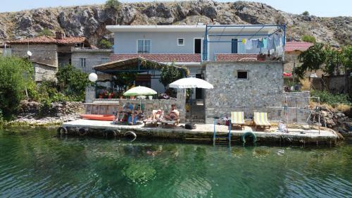 Bed & Breakfast Nesti Relax Home