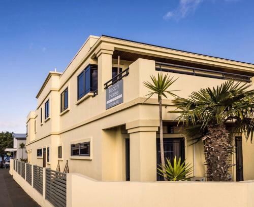 Hostal Beach House Studios
