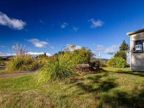 Snow Chaser Retreat - National Park Holiday Home