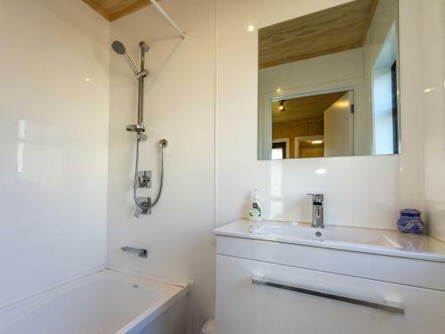 Snow Chaser Retreat - National Park Holiday Home