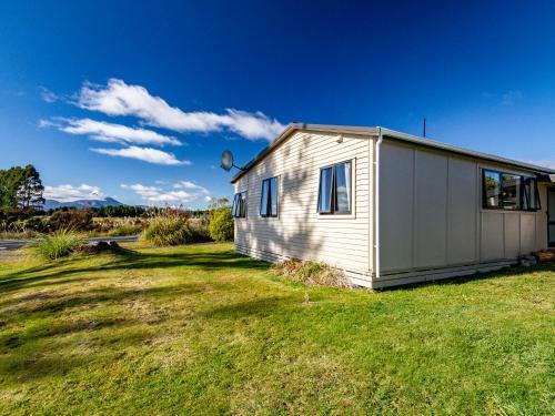 Snow Chaser Retreat - National Park Holiday Home