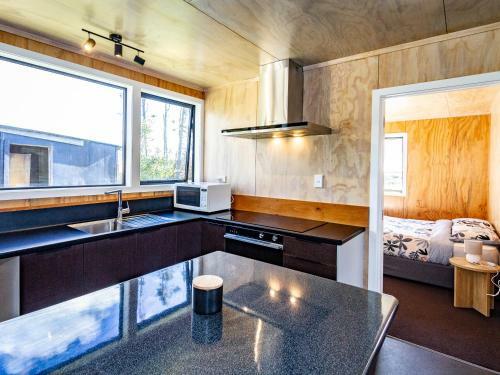 Snow Chaser Retreat - National Park Holiday Home