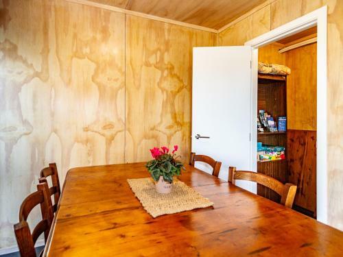 Snow Chaser Retreat - National Park Holiday Home