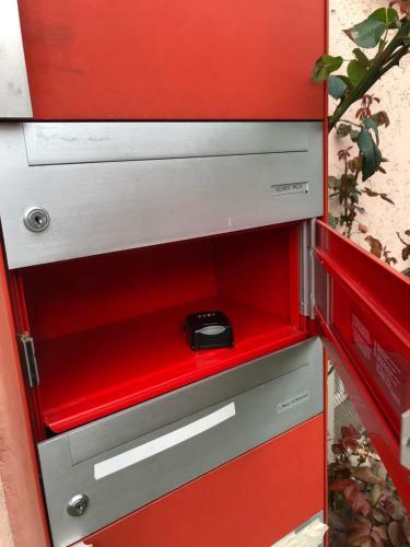 Cheap Room And Kitchen