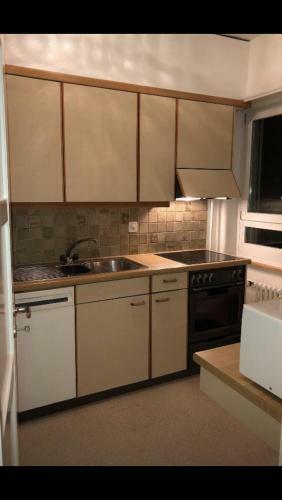 Cheap Room And Kitchen