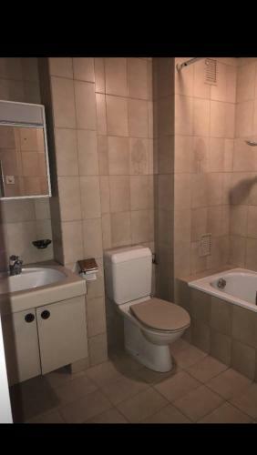 Cheap Room And Kitchen