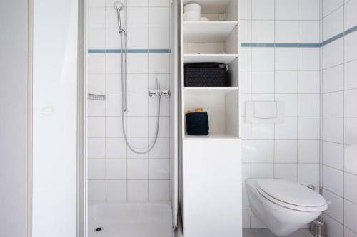 Apartamento 2 Zimmer In Jugendstilwohnung Mit Garten (1-6 P.)