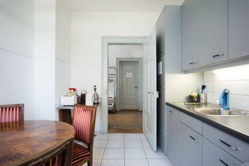 Apartamento 2 Zimmer In Jugendstilwohnung Mit Garten (1-6 P.)