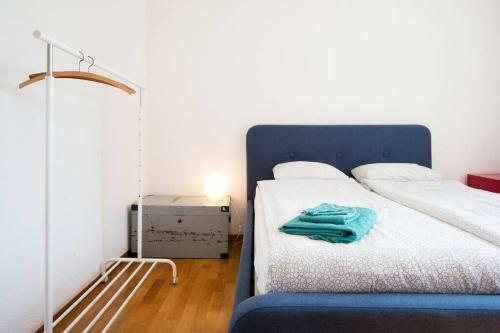 Apartamento 2 Zimmer In Jugendstilwohnung Mit Garten (1-6 P.)