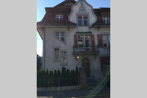 Apartamento 2 Zimmer In Jugendstilwohnung Mit Garten (1-6 P.)