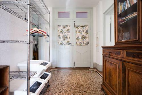 Apartamento 2 Zimmer In Jugendstilwohnung Mit Garten (1-6 P.)