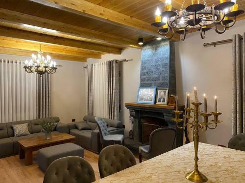 Hostal Iballe Guesthouse