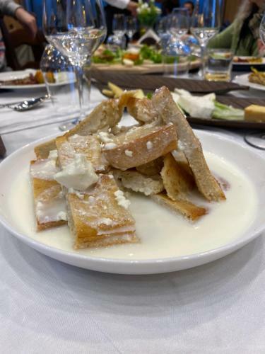 Hostal Iballe Guesthouse