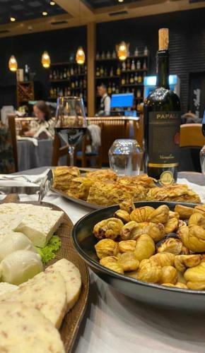 Hostal Iballe Guesthouse