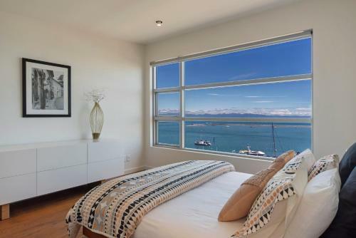 Penthouse 37 - Nelson Waterfront Apartment