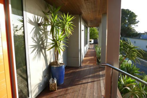 Hostal Waterfront Bliss