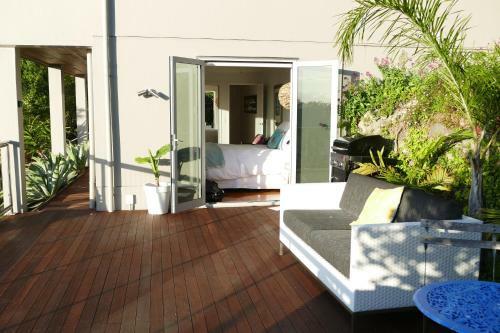 Hostal Waterfront Bliss