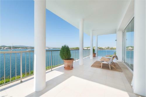 New! Luxury Villa Esperanza Bergant� With Sea View And Pool