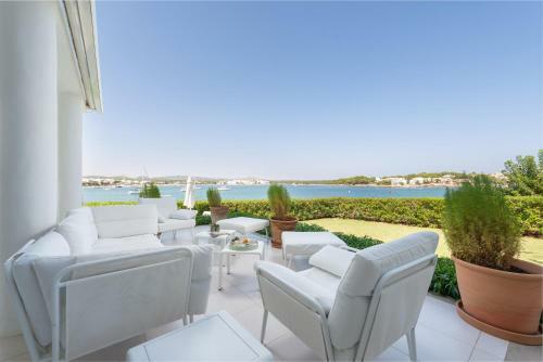 New! Luxury Villa Esperanza Bergant� With Sea View And Pool