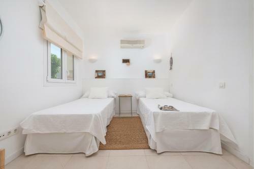 New! Luxury Villa Esperanza Bergant� With Sea View And Pool