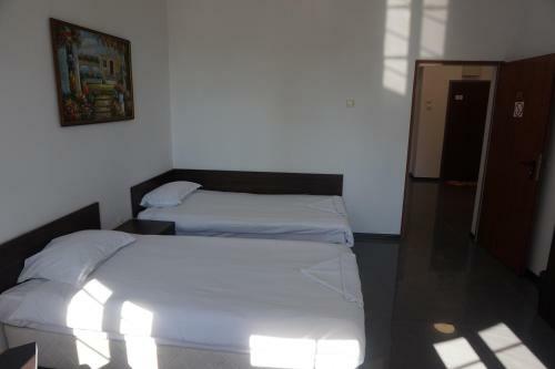 Hostal Seaside Guest Rooms