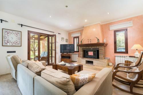 Villa Espiga With Heated Pool And Salt Water
