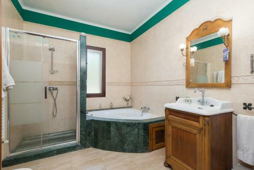 Villa Espiga With Heated Pool And Salt Water