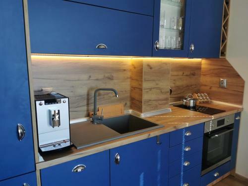 Cosy Sea View Apartment Emona