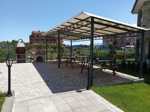 Bayview Apartments Todorov
