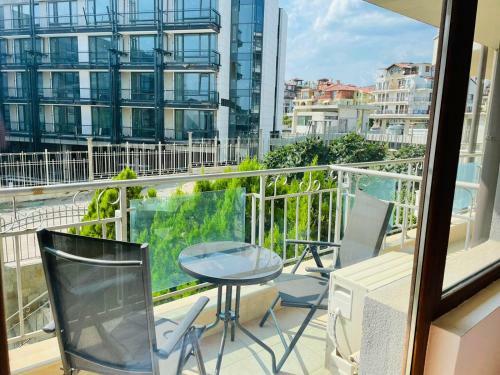 Apartament In Sun Waves