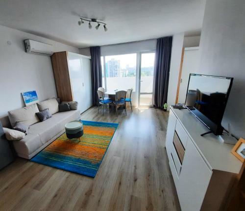 Private Sea View Studio Apartment