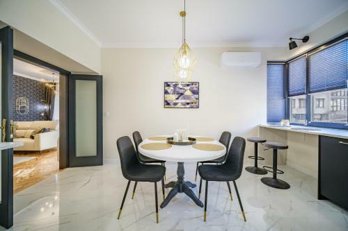 Apartamento Golden Black