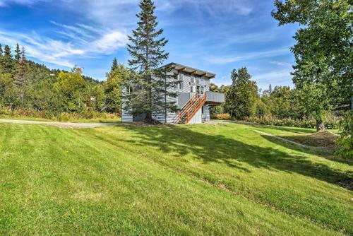 Secluded Getaway With Deck, Steps To Fritz Creek!