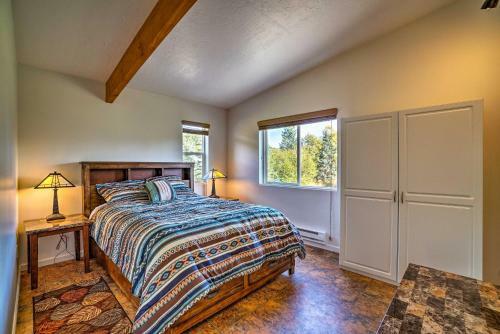 Secluded Getaway With Deck, Steps To Fritz Creek!