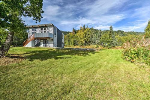 Secluded Getaway With Deck, Steps To Fritz Creek!