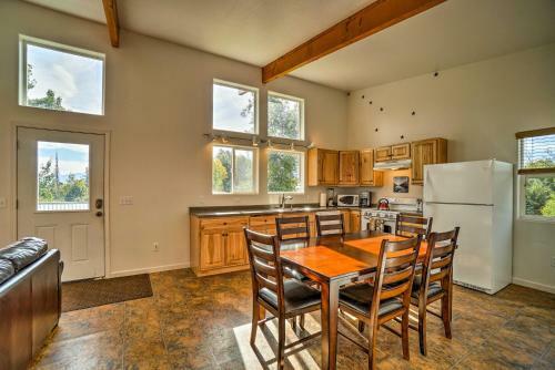 Secluded Getaway With Deck, Steps To Fritz Creek!