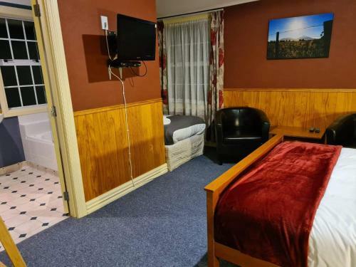 Hotel Stony River House