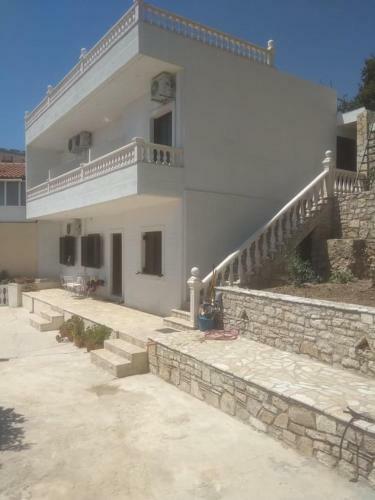 Hostal Vogklis House