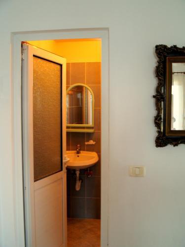 Hostal Q Bay Apartments