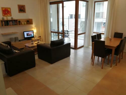 Cozy Family Villa 500m. From The Beach