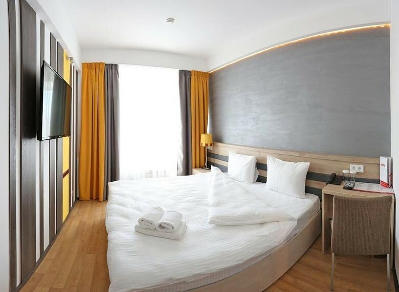 Astra Hotel