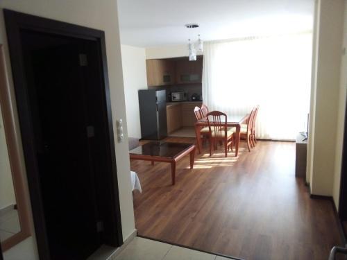 Hostal Byala Residence Apartments