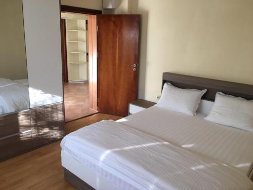 Hostal Byala Residence Apartments
