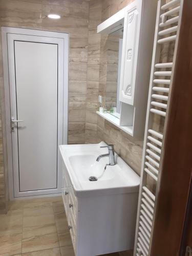 Hostal Byala Residence Apartments