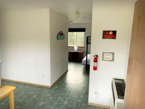 Dolly Varden Cabin @ Lower Kenai Lodging