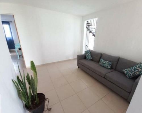Casa Nueva, Para Disfrutar Y Muy Familiar
