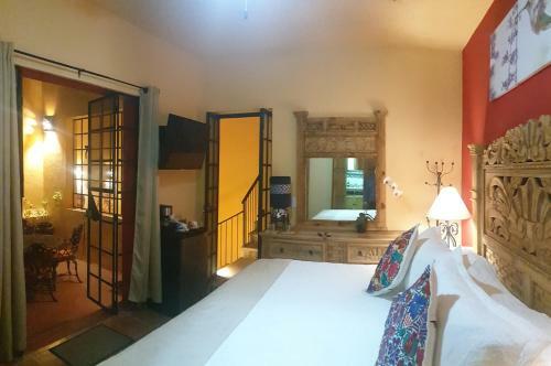 Hotel La Casona Chapala